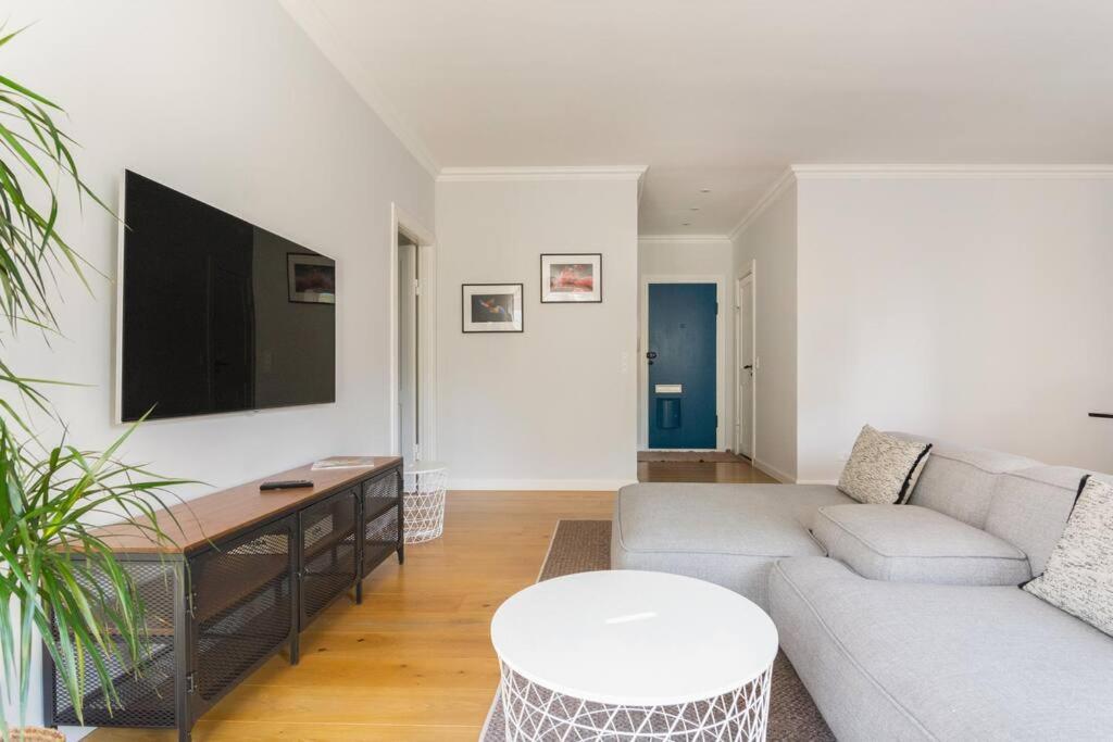 Cozy Apartment In Christianshavn W Two Balconies. Köpenhamn Exteriör bild